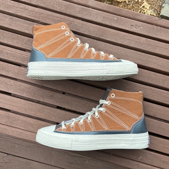 Converse Chuck 70 Cozy Granola Hi in Brown
